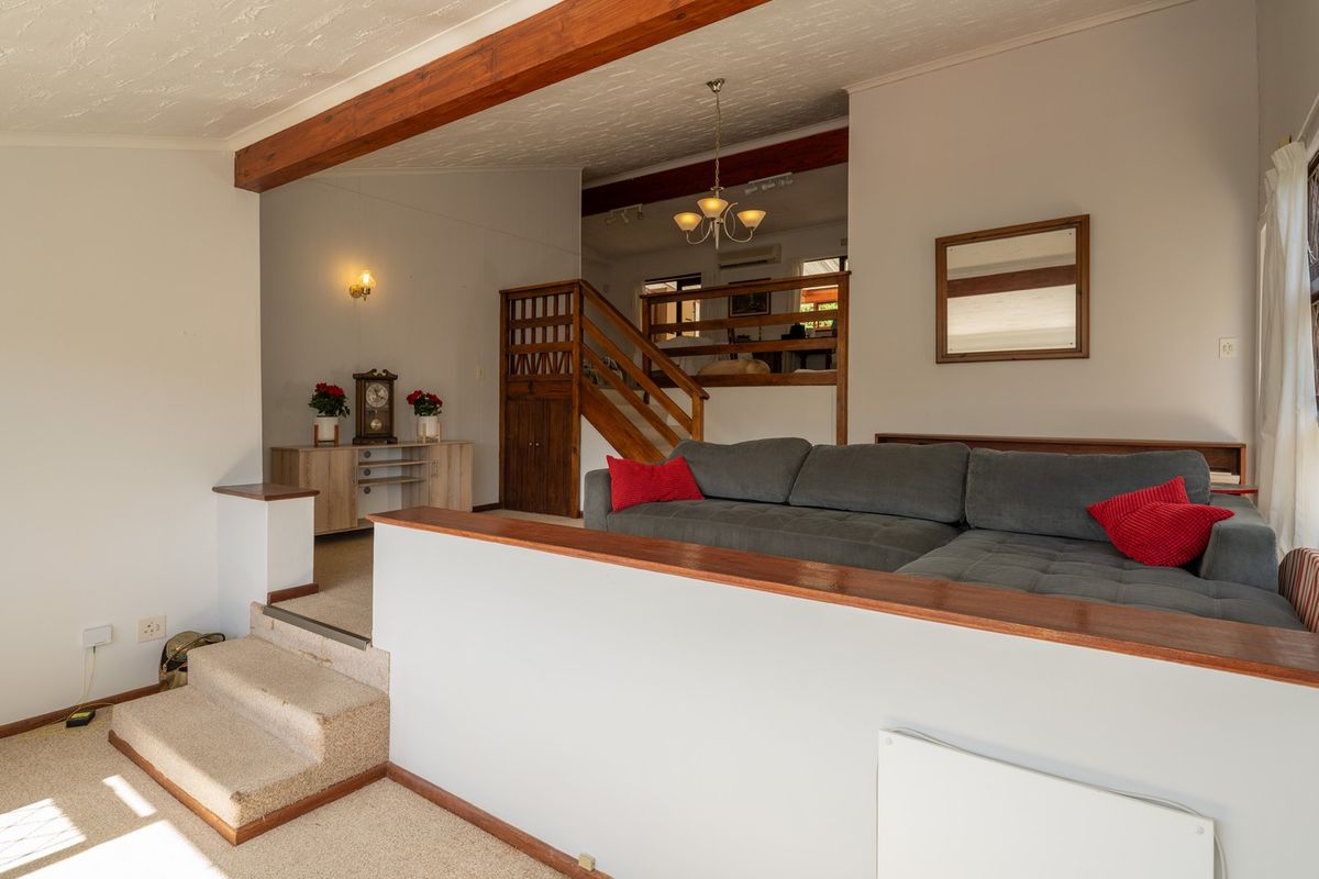 3 Bedroom House In Fish Hoek - Photo 5