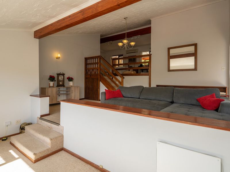 3 Bedroom House In Fish Hoek - Photo 5