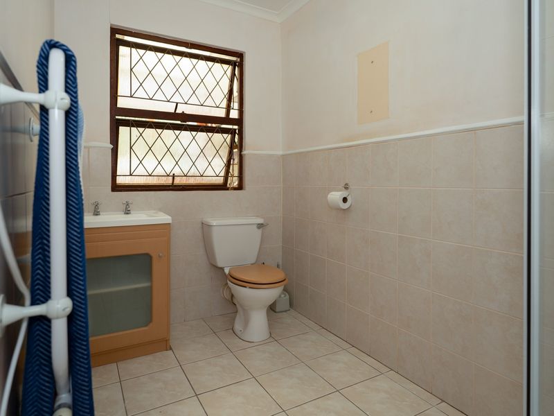 3 Bedroom House In Fish Hoek - Photo 10