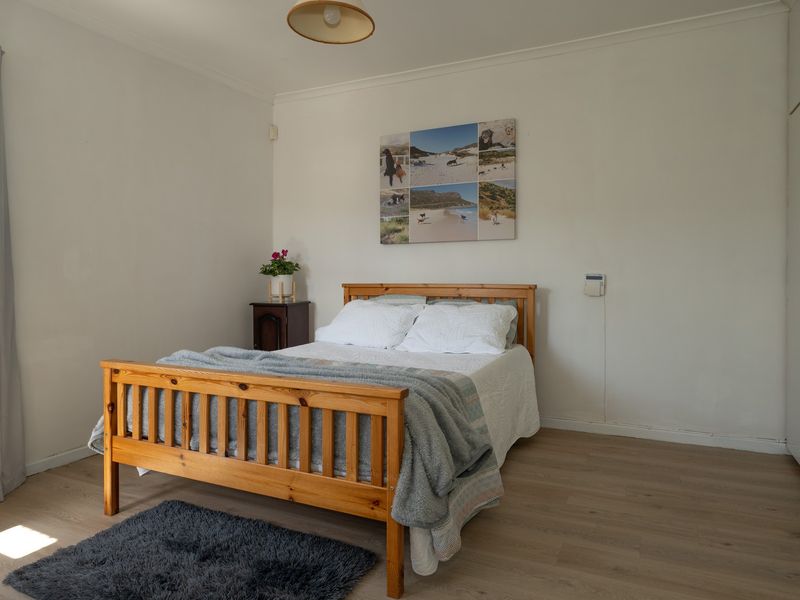 3 Bedroom House In Fish Hoek - Photo 8