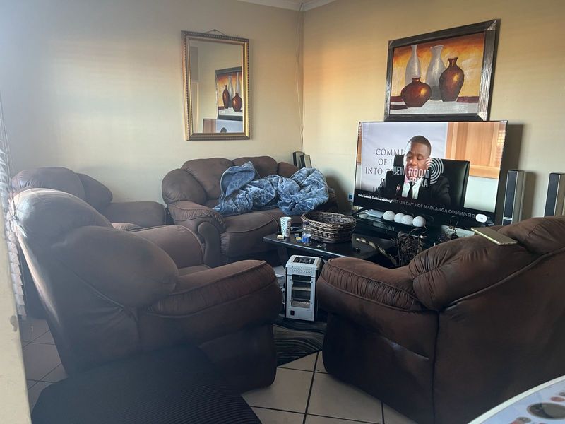 A two bedroom house for sale in Sharon park - Photo 8