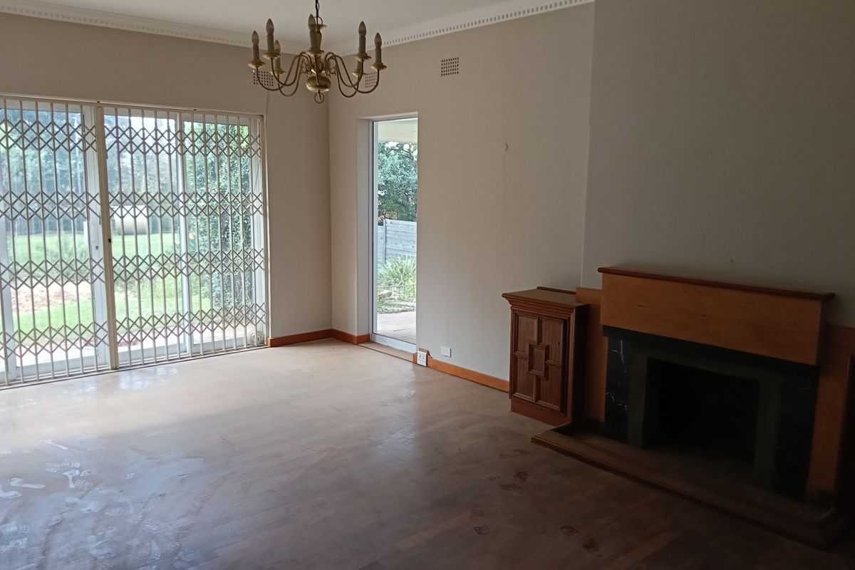 Almost Brand New Ground Floor Simplex in Small Complex - Photo 4