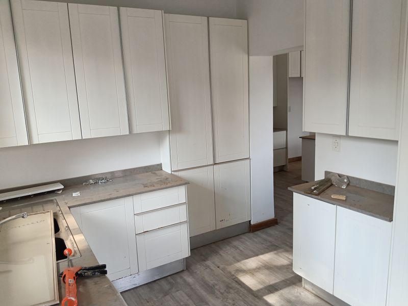 Almost Brand New Ground Floor Simplex in Small Complex - Photo 9