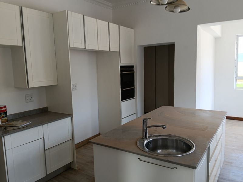 Almost Brand New Ground Floor Simplex in Small Complex - Photo 6