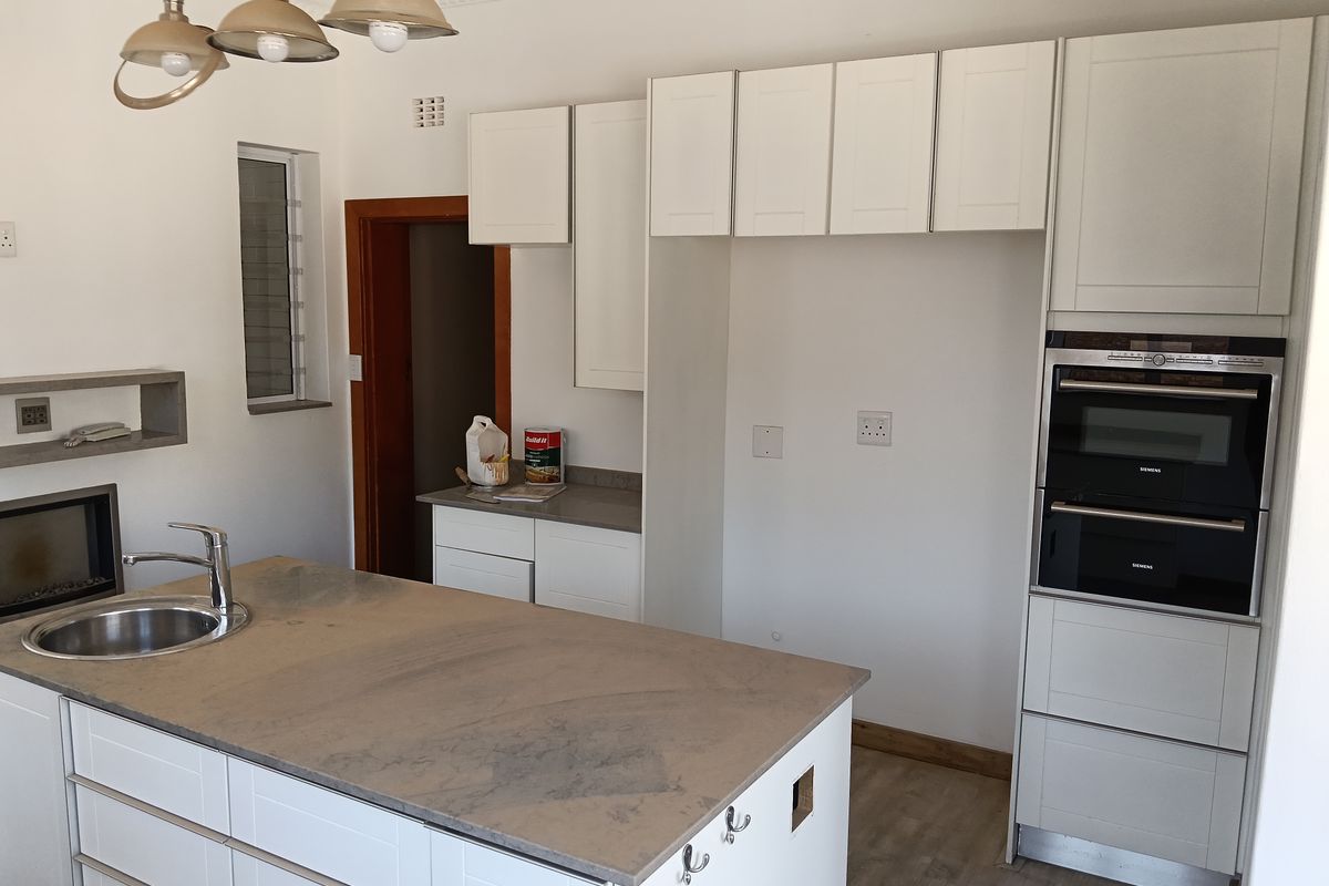 Almost Brand New Ground Floor Simplex in Small Complex - Photo 5