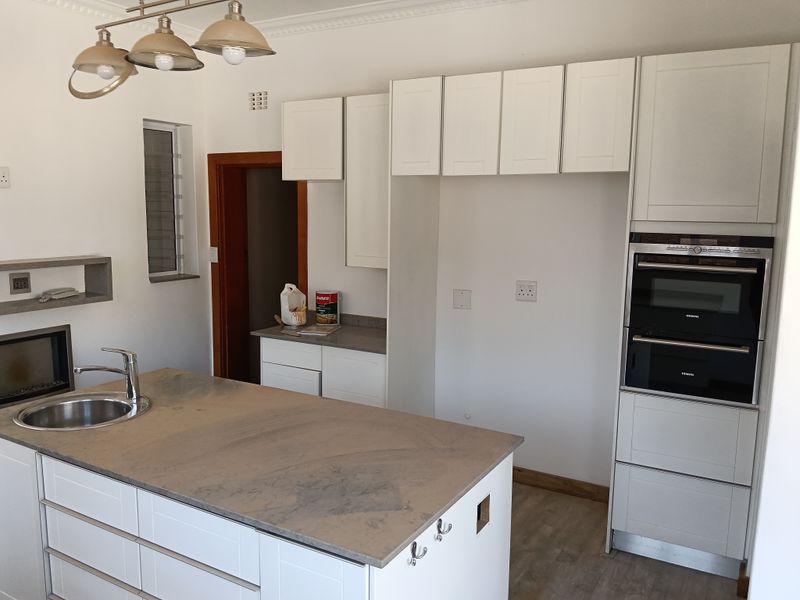 Almost Brand New Ground Floor Simplex in Small Complex - Photo 5