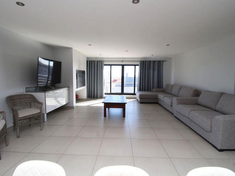 A holiday home for the extended family in sought after Calypso Beach Langebaan - Photo 9