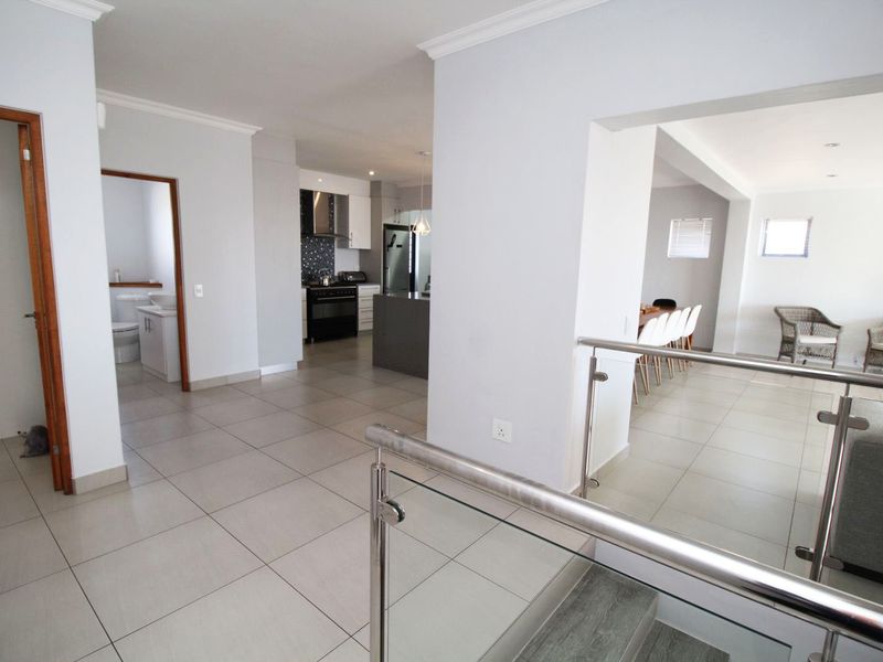 A holiday home for the extended family in sought after Calypso Beach Langebaan - Photo 5