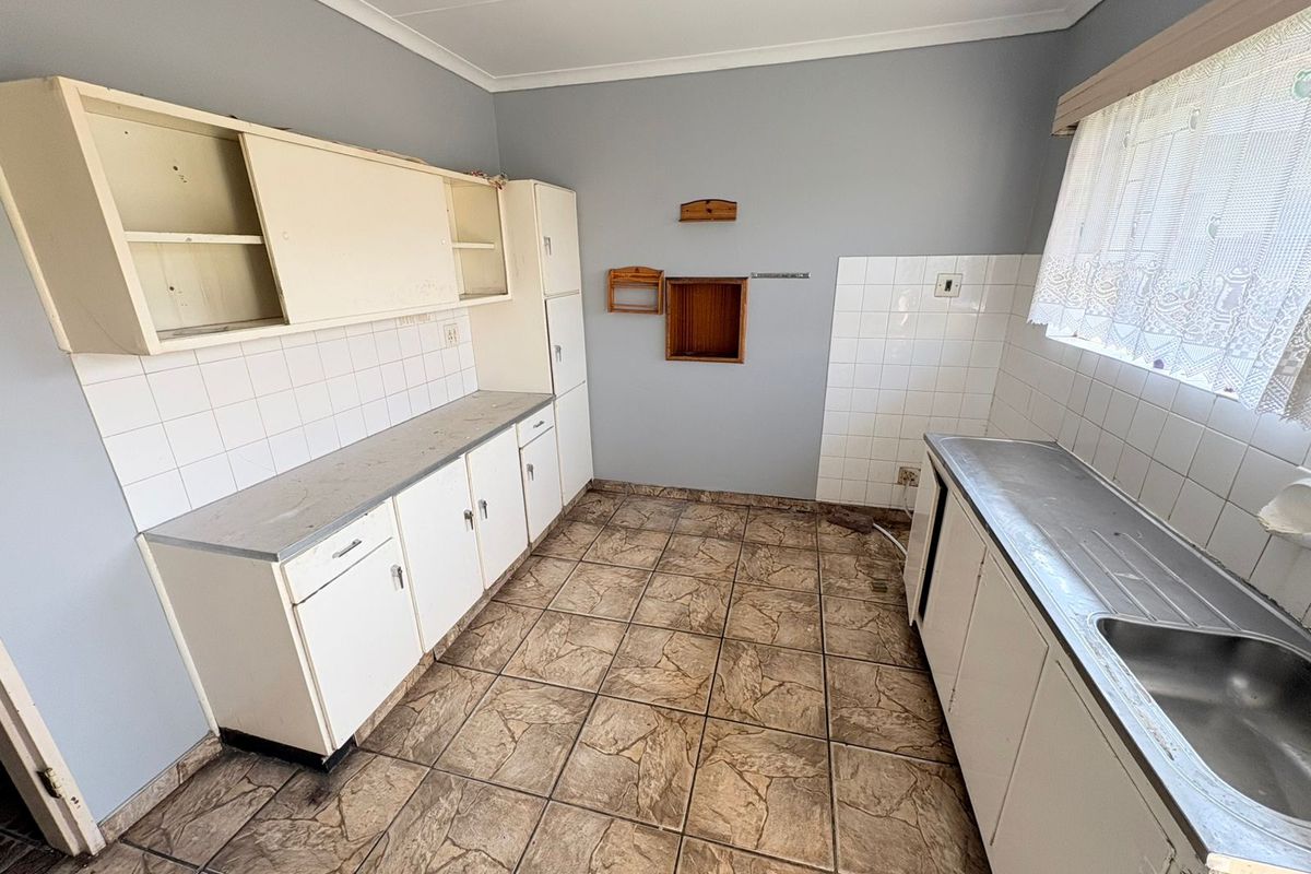 Spacious 3-bedroom house - Photo 3