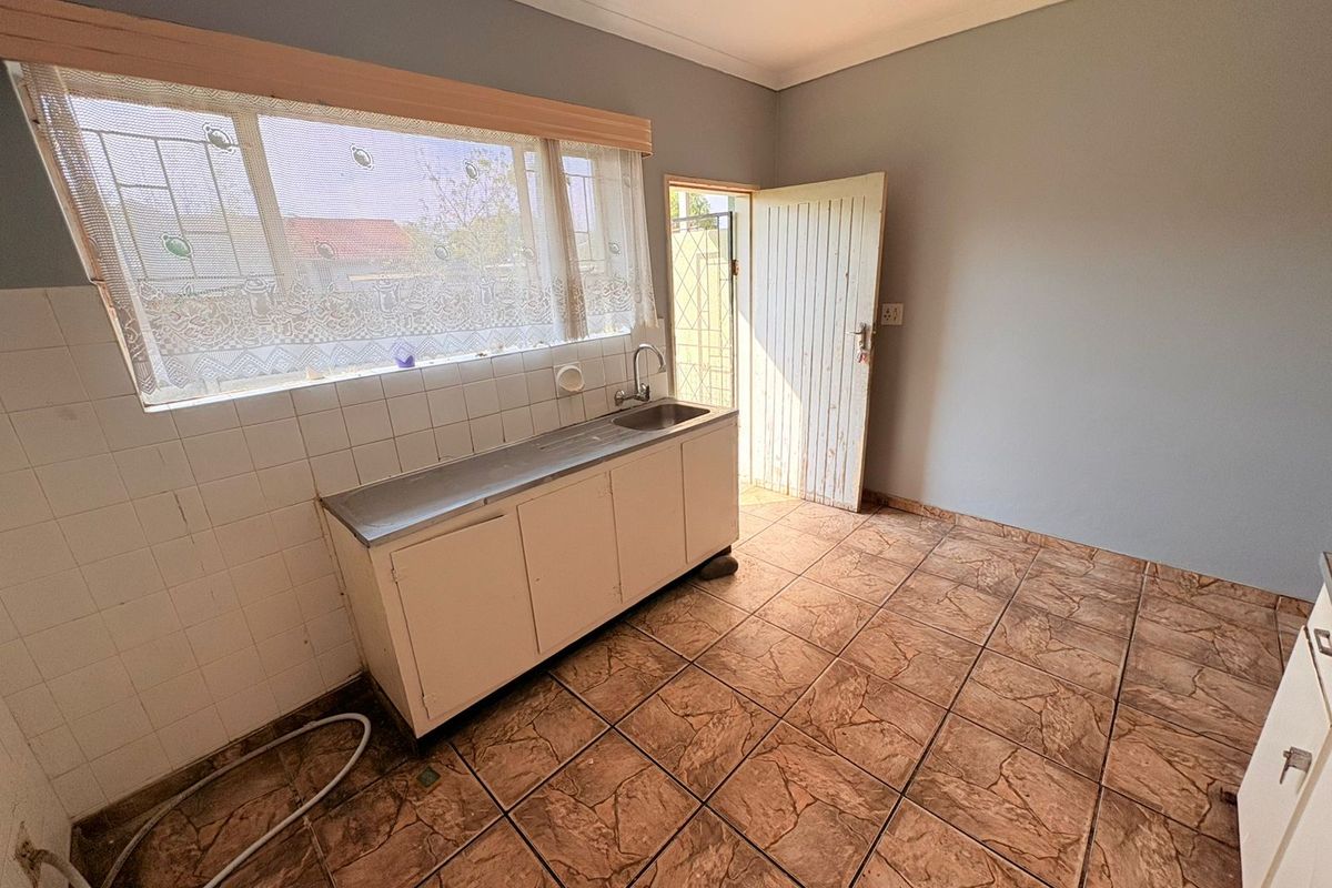 Spacious 3-bedroom house - Photo 4