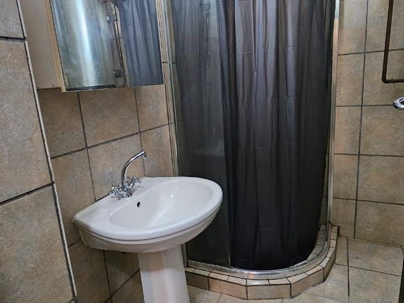 Comfort & Convenience in Carina Court, Rouxpark – Your Perfect Rental Awaits! - Photo 5