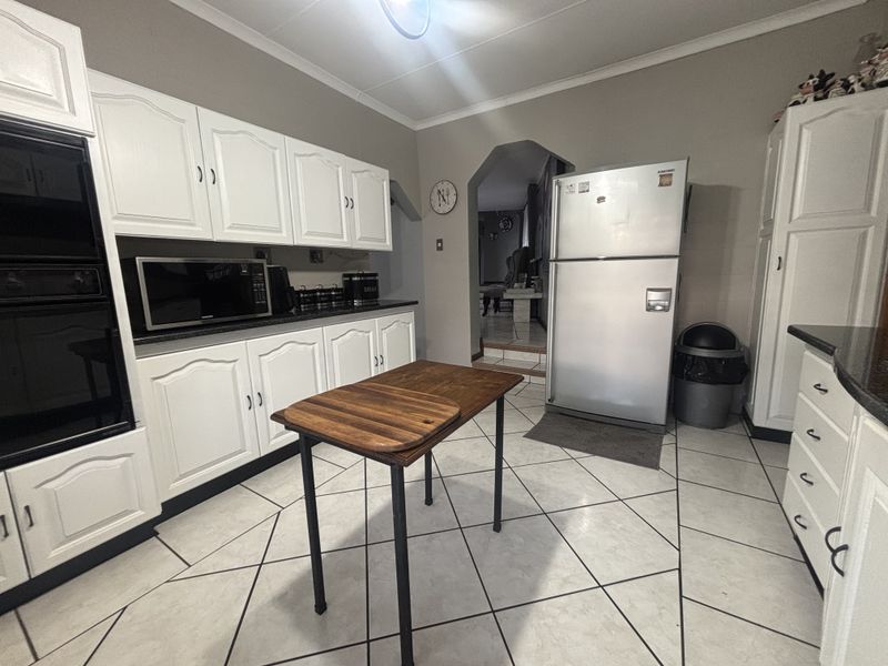 Location is key - Photo 4