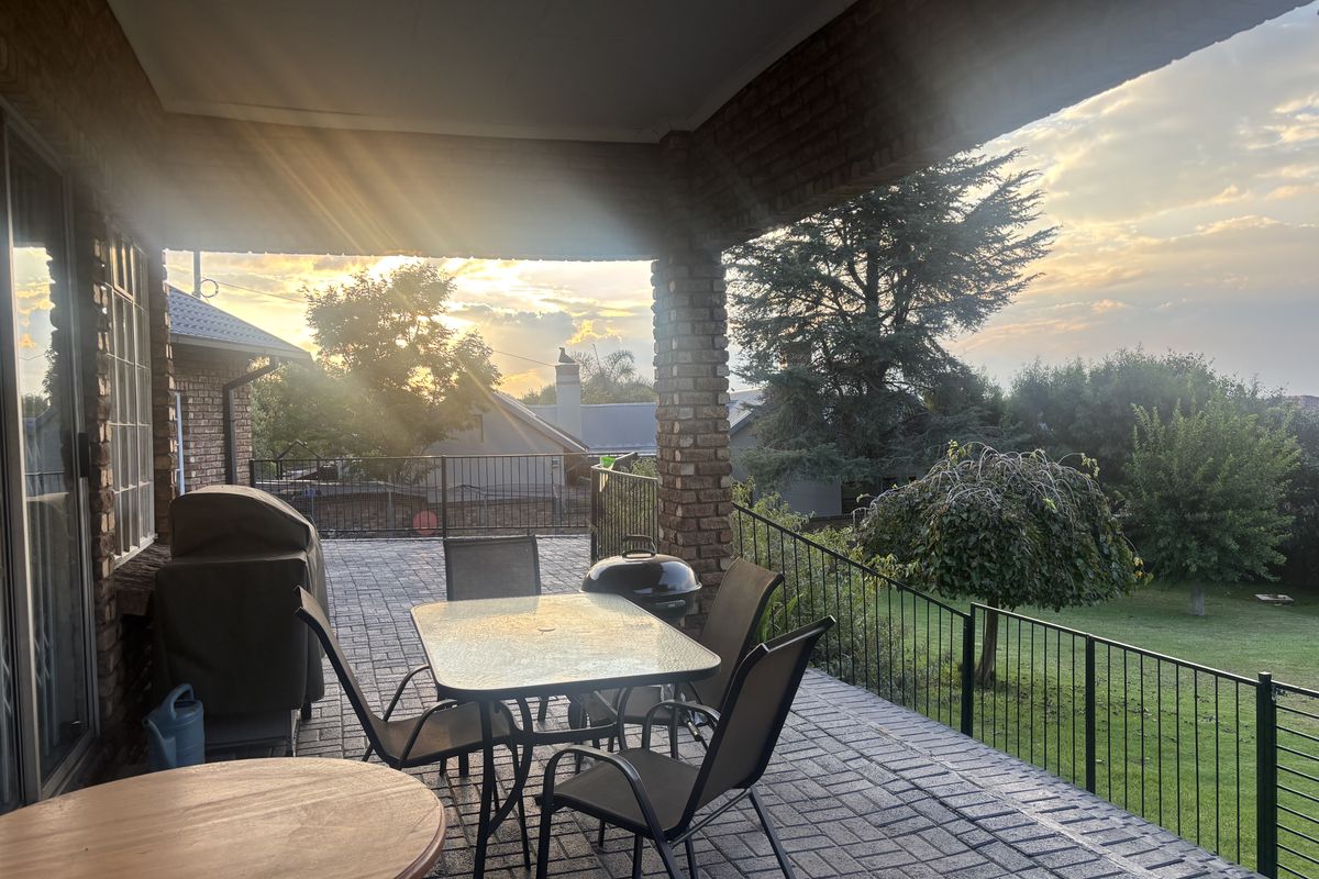 Location is key - Photo 2