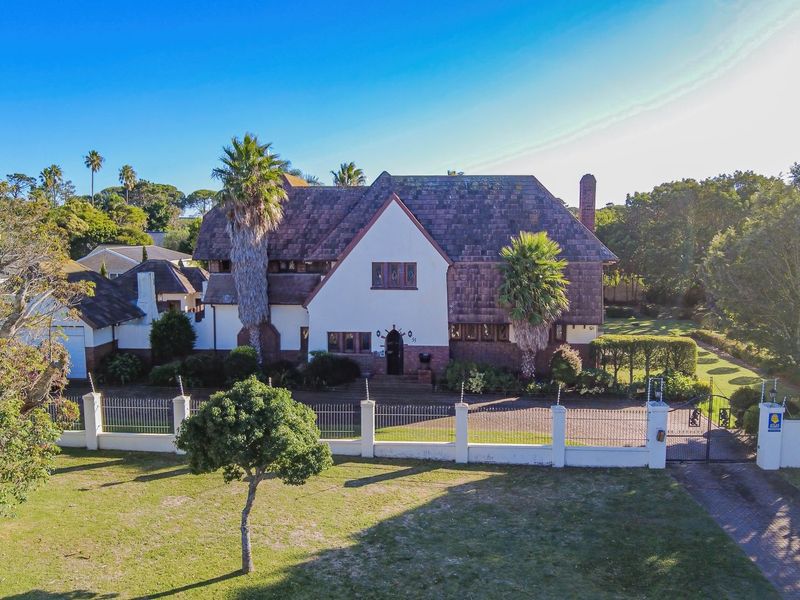 TUDOR-STYLE CHARM IN SHORT ROAD – UPPER WALMER - Photo 1