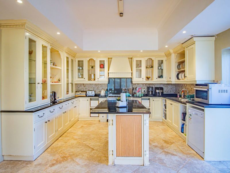 TUDOR-STYLE CHARM IN SHORT ROAD – UPPER WALMER - Photo 3