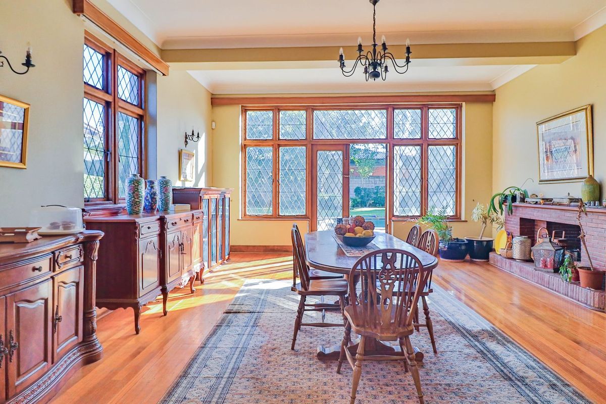 TUDOR-STYLE CHARM IN SHORT ROAD – UPPER WALMER - Photo 4