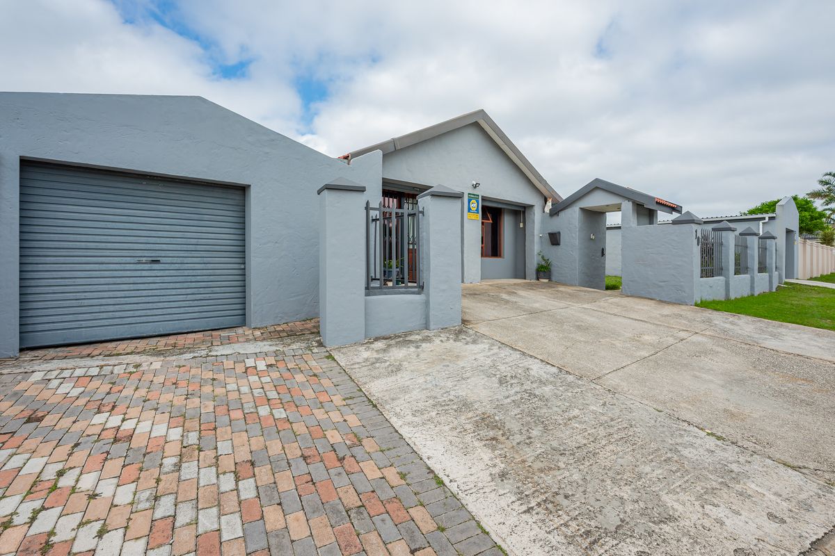 Spacious 3 Bedroom family Home - Photo 2