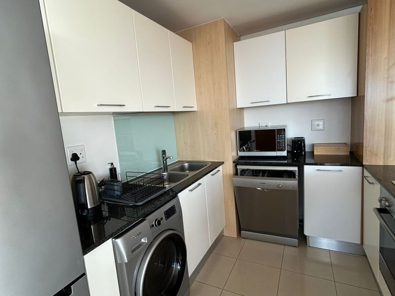 Beachfront  Apartment - Blouberg - Photo 8