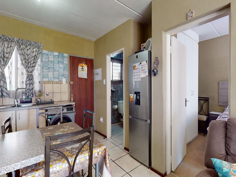 Charming ground floor apartment, perfect for first-time buyers and investors - Photo 3