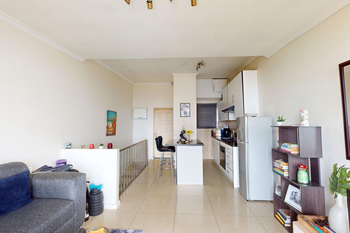 Charming 1-bedroom apartment for sale in Richmond Hill, Gqeberha—perfect for first-time buyers! - Photo 5