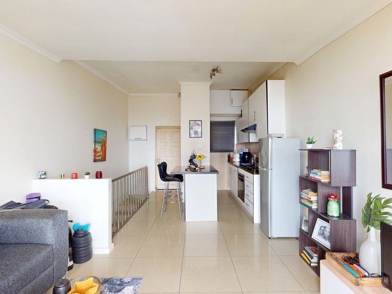 Charming 1-bedroom apartment for sale in Richmond Hill, Gqeberha—perfect for first-time buyers! - Photo 3