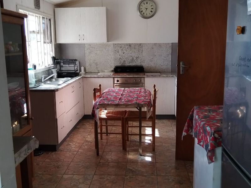 Grab this!!!  Koringberg Country retreat with guest house - Photo 7