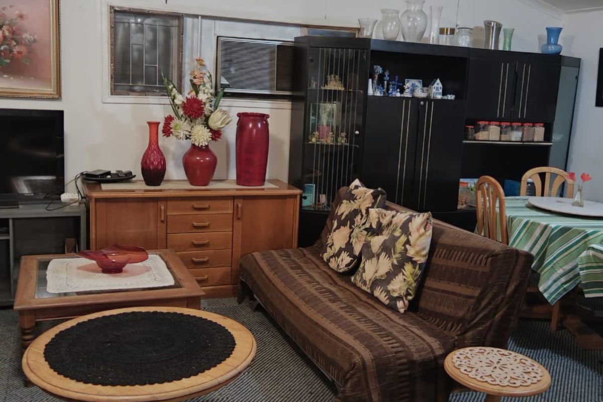 Grab this!!!  Koringberg Country retreat with guest house - Photo 5