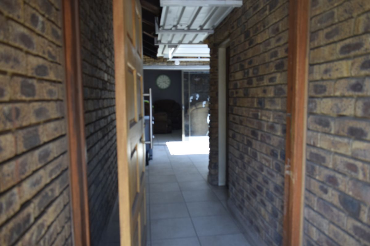 Townhouse for sale in Boksburg North - Photo 4