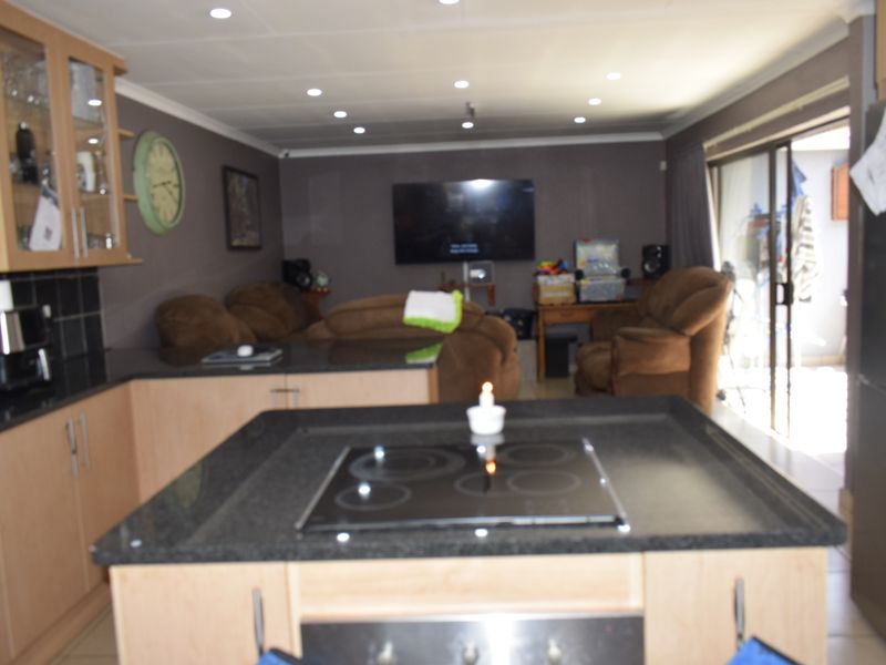 Townhouse for sale in Boksburg North - Photo 6