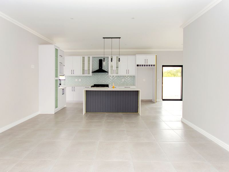 3 Bedroom House for Sale in Lampiesbaai, St Helena bay - Photo 6