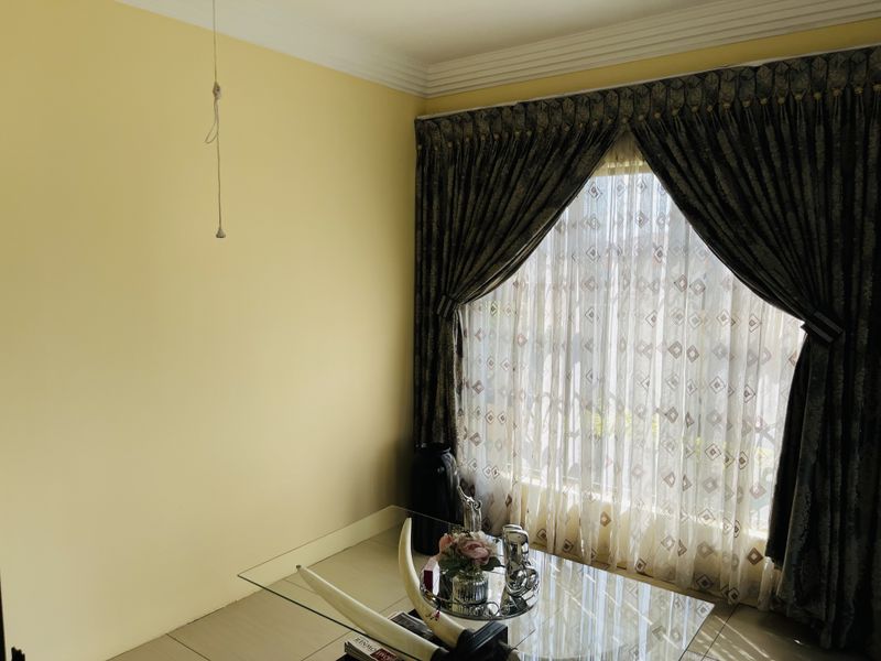 Style, Class and Comfort Living at your doorstep! - Photo 6