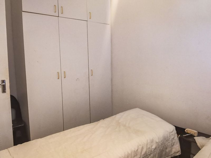 Well-Priced 2-Bedroom Apartment in Villa Santarini – Ideal for First-Time Buyers or Investors - Photo 6