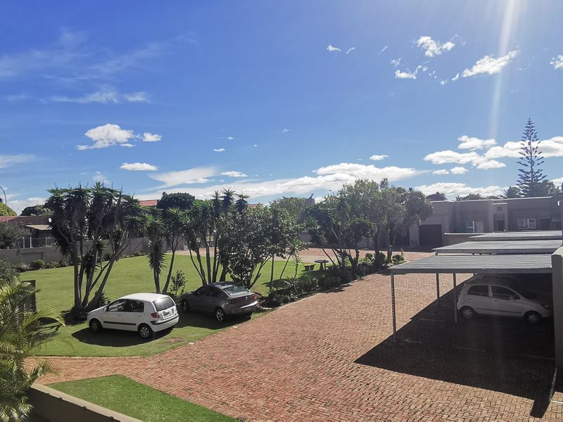 Well-Priced 2-Bedroom Apartment in Villa Santarini – Ideal for First-Time Buyers or Investors - Photo 2