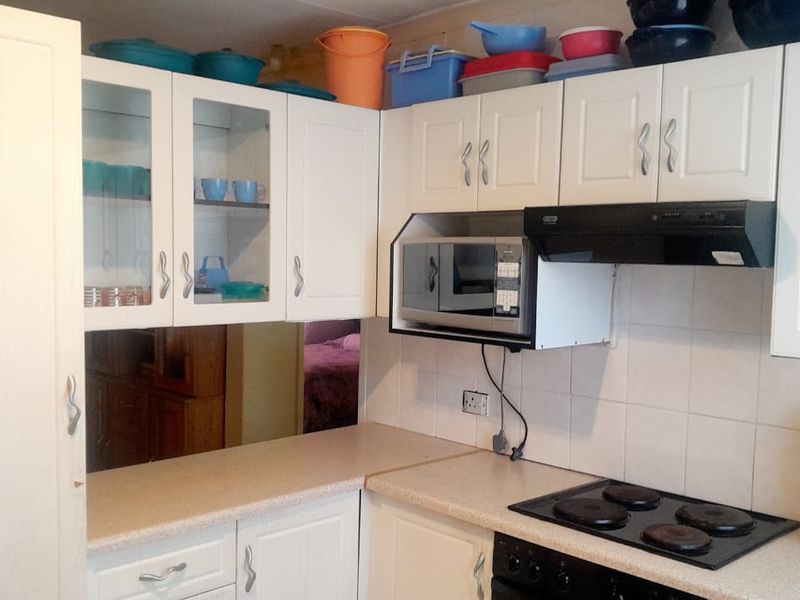 Neat & Secure 3-Bedroom Home for Sale in Gompo - Photo 3