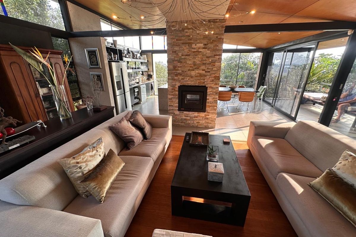 1.5 HECTAR WITH MODERN DWELLIG NEAR BATELEUR ESTATE - Photo 2