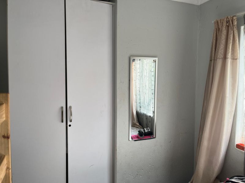 Your New Home Awaits: Stylish 2-Bedroom Duplex - Photo 9