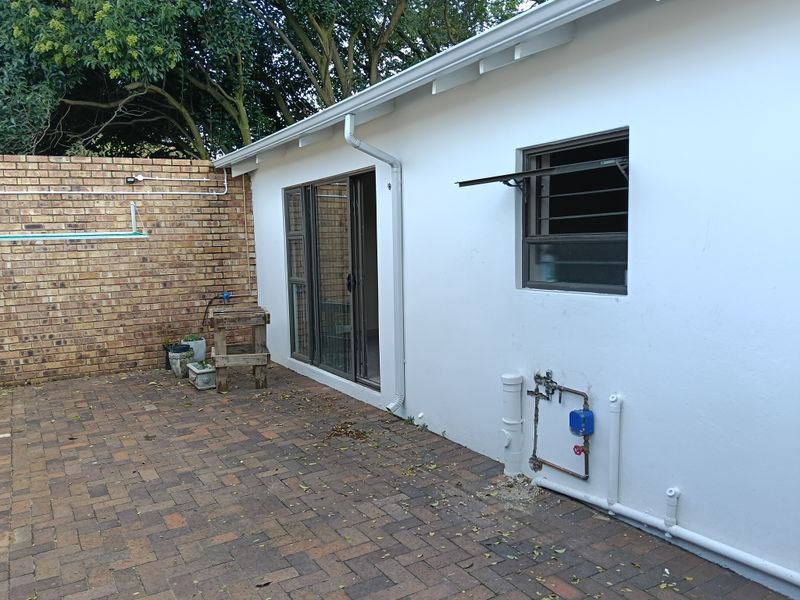 Freestanding simplex home with Solar Geyser In Complex - Photo 8