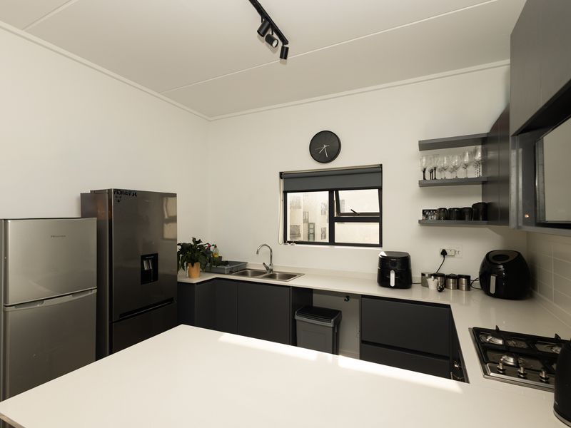 Apartment Pending Sale In Durbanville - Photo 3