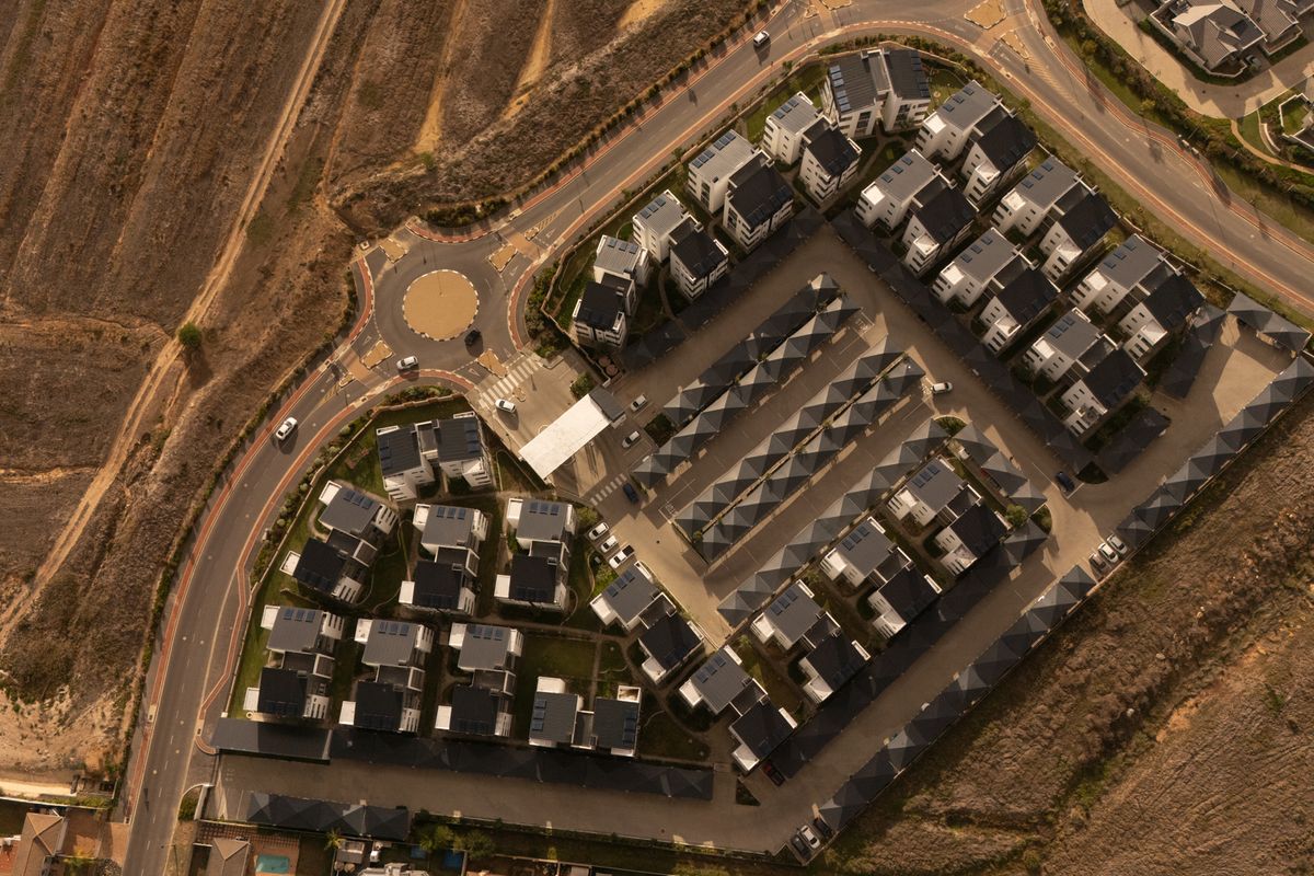 Apartment Pending Sale In Durbanville - Photo 2