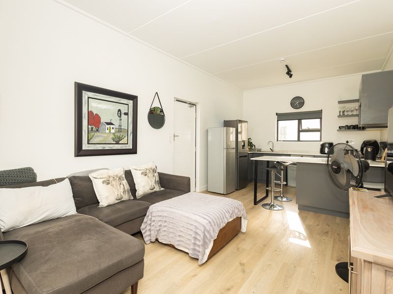 Apartment Pending Sale In Durbanville - Photo 10