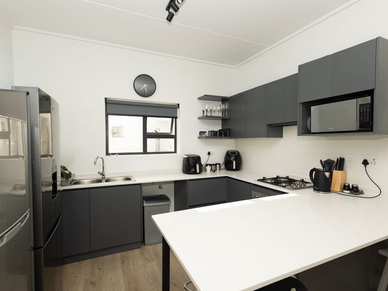 Apartment Pending Sale In Durbanville - Photo 4