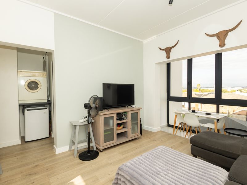 Apartment Pending Sale In Durbanville - Photo 6