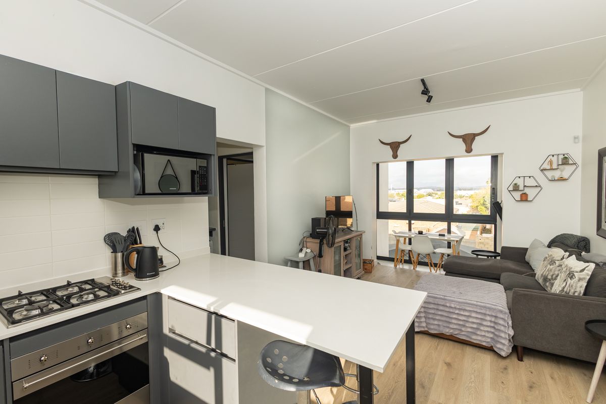 Apartment Pending Sale In Durbanville - Photo 5