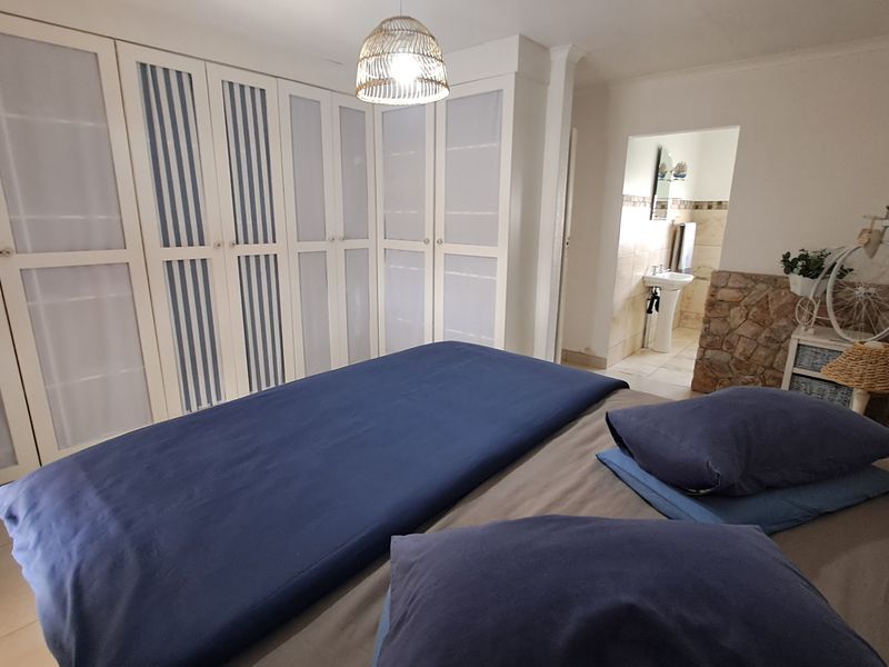 Modern Starter Home – Perfect Blend of Style & Comfort - Photo 5