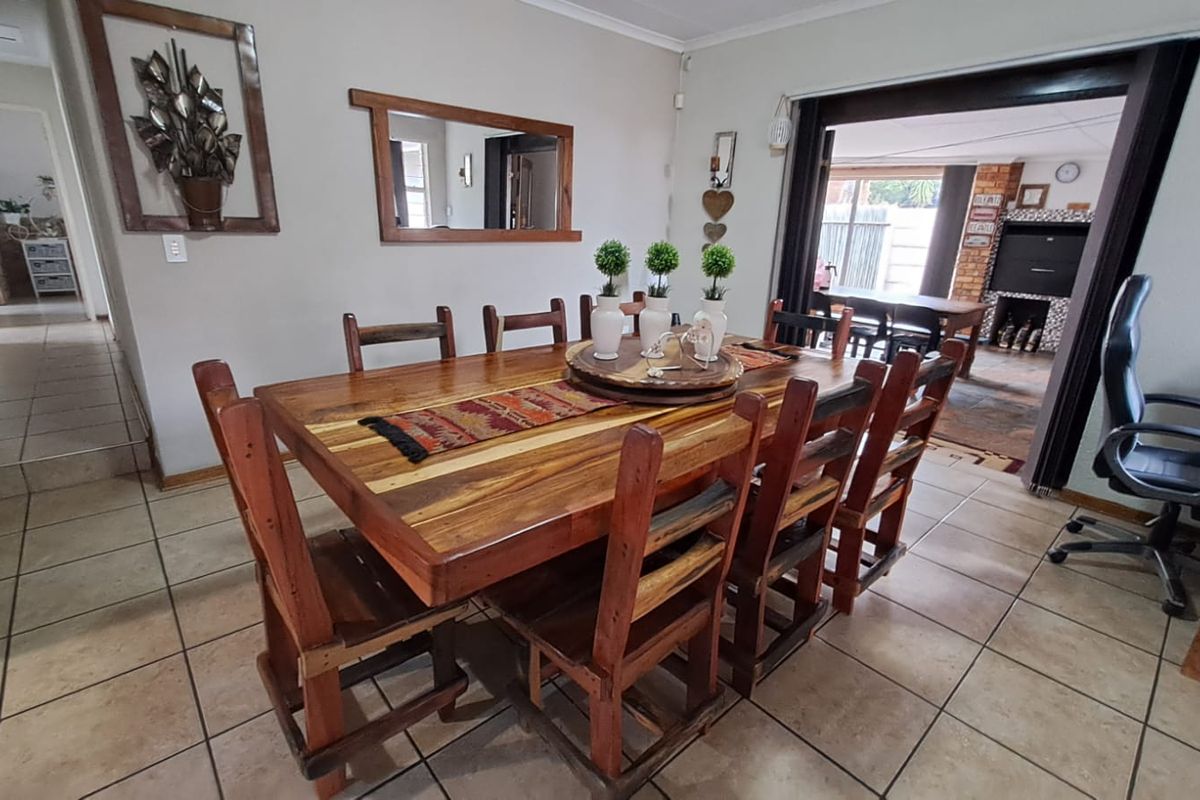 Modern Starter Home – Perfect Blend of Style & Comfort - Photo 2