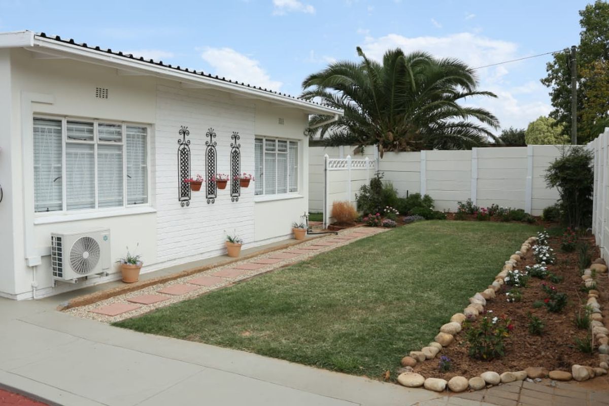 Turn the Key to Better Living at 6 Klerck Street - Photo 3