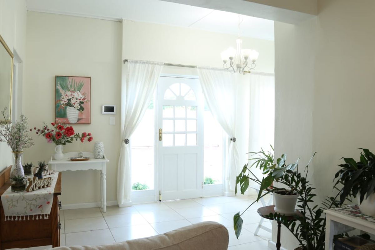 Turn the Key to Better Living at 6 Klerck Street - Photo 4