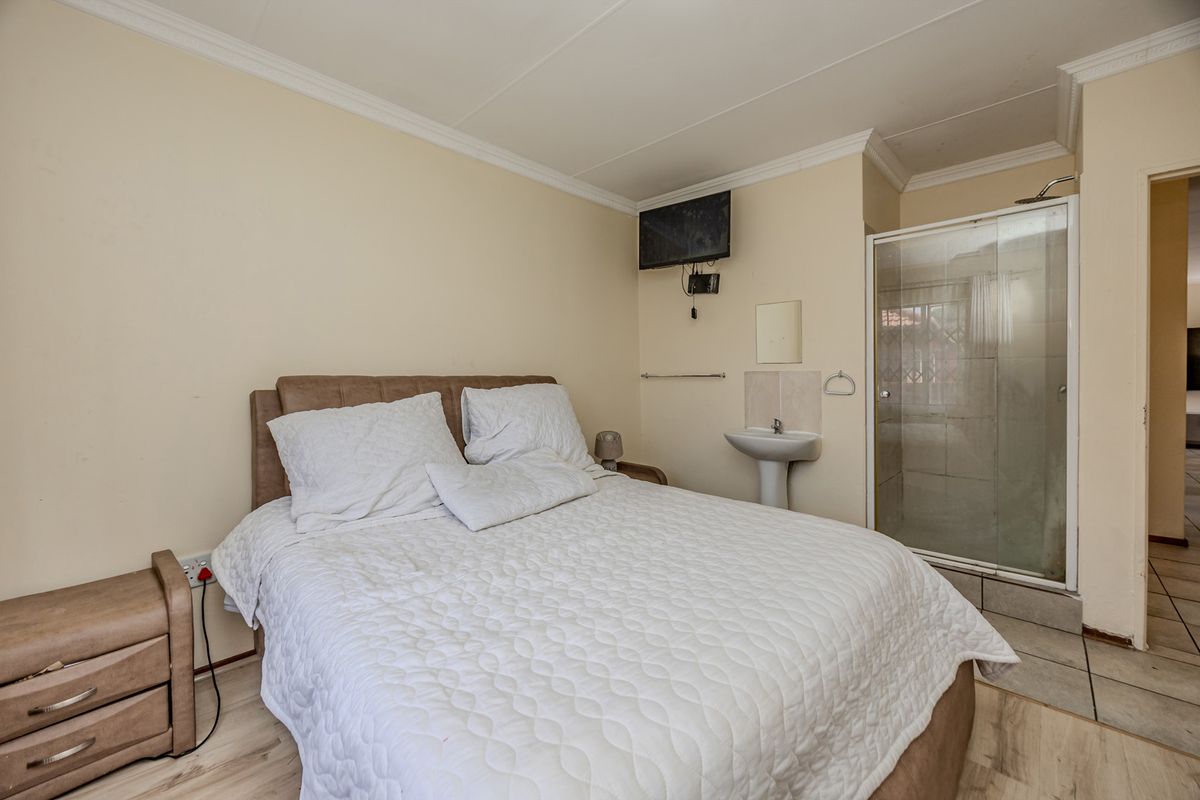 3 Bedroom Sectional Title For Sale – Secure & Convenient Living - Photo 5