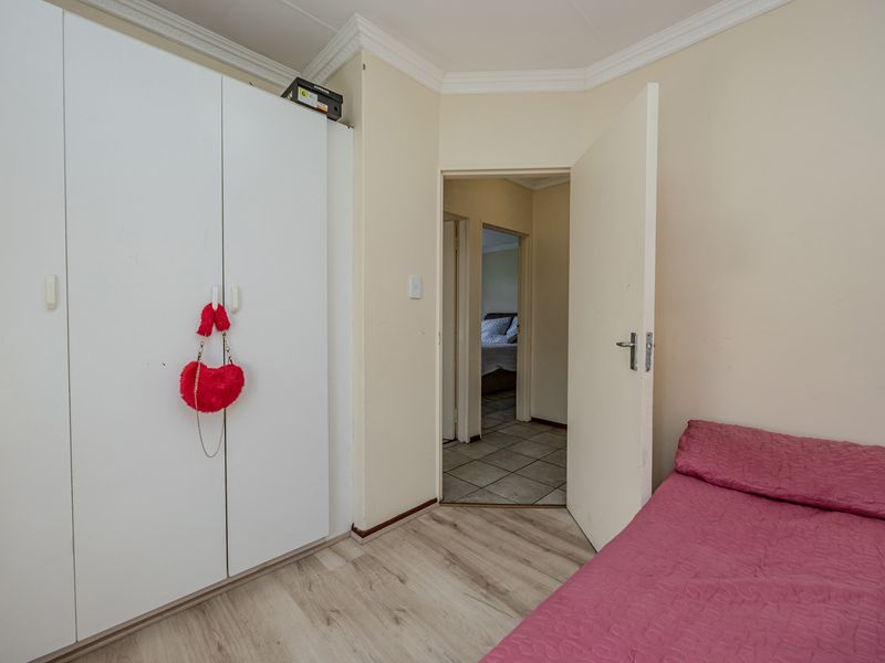 3 Bedroom Sectional Title For Sale – Secure & Convenient Living - Photo 9