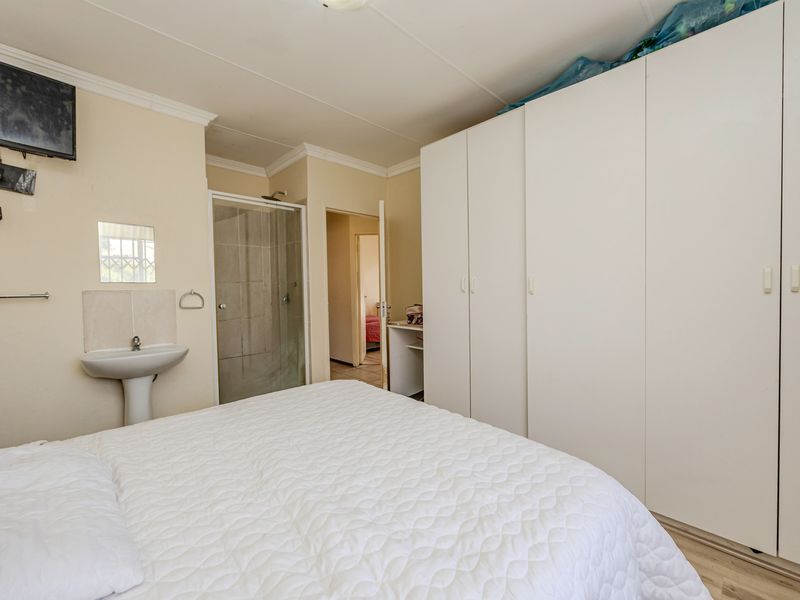 3 Bedroom Sectional Title For Sale – Secure & Convenient Living - Photo 6